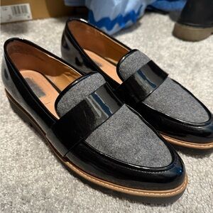 Halogen Black and Gray women’s Loafers